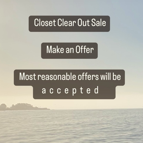 Trying to find some rooms in my closet, bundle and send me an offer - Picture 3 of 3